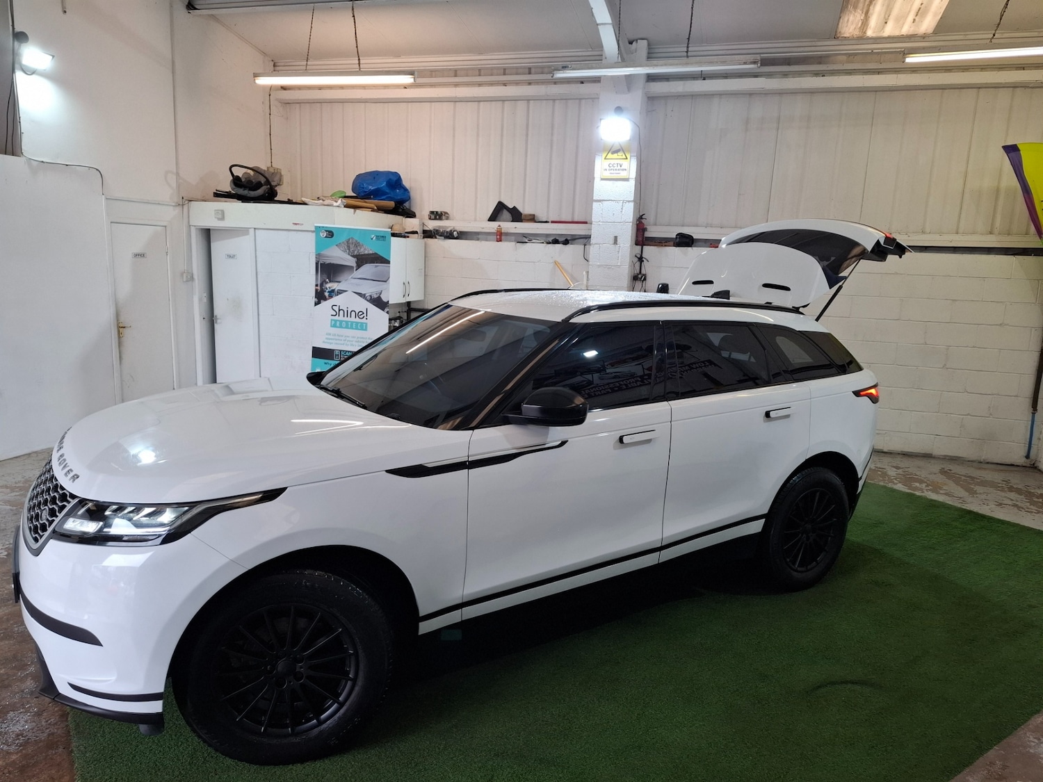 Used Land Rover Range Rover Velar 2018 for sale - 76314112: Photo 33