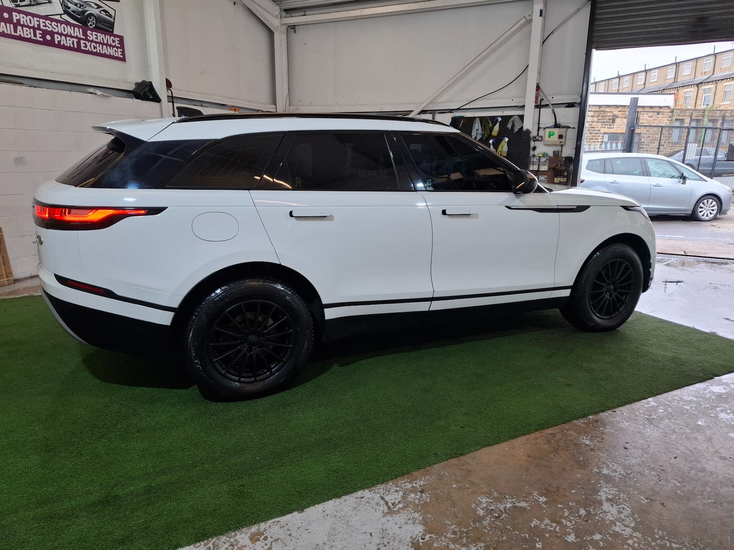 Used Land Rover Range Rover Velar 2018 for sale - 76314112: Photo 39
