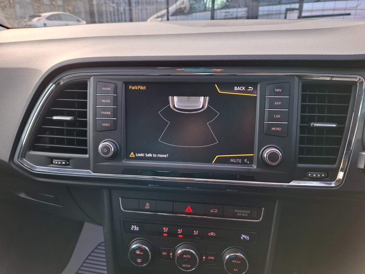 Used SEAT Ateca 2017 for sale - 76384275: Photo 11