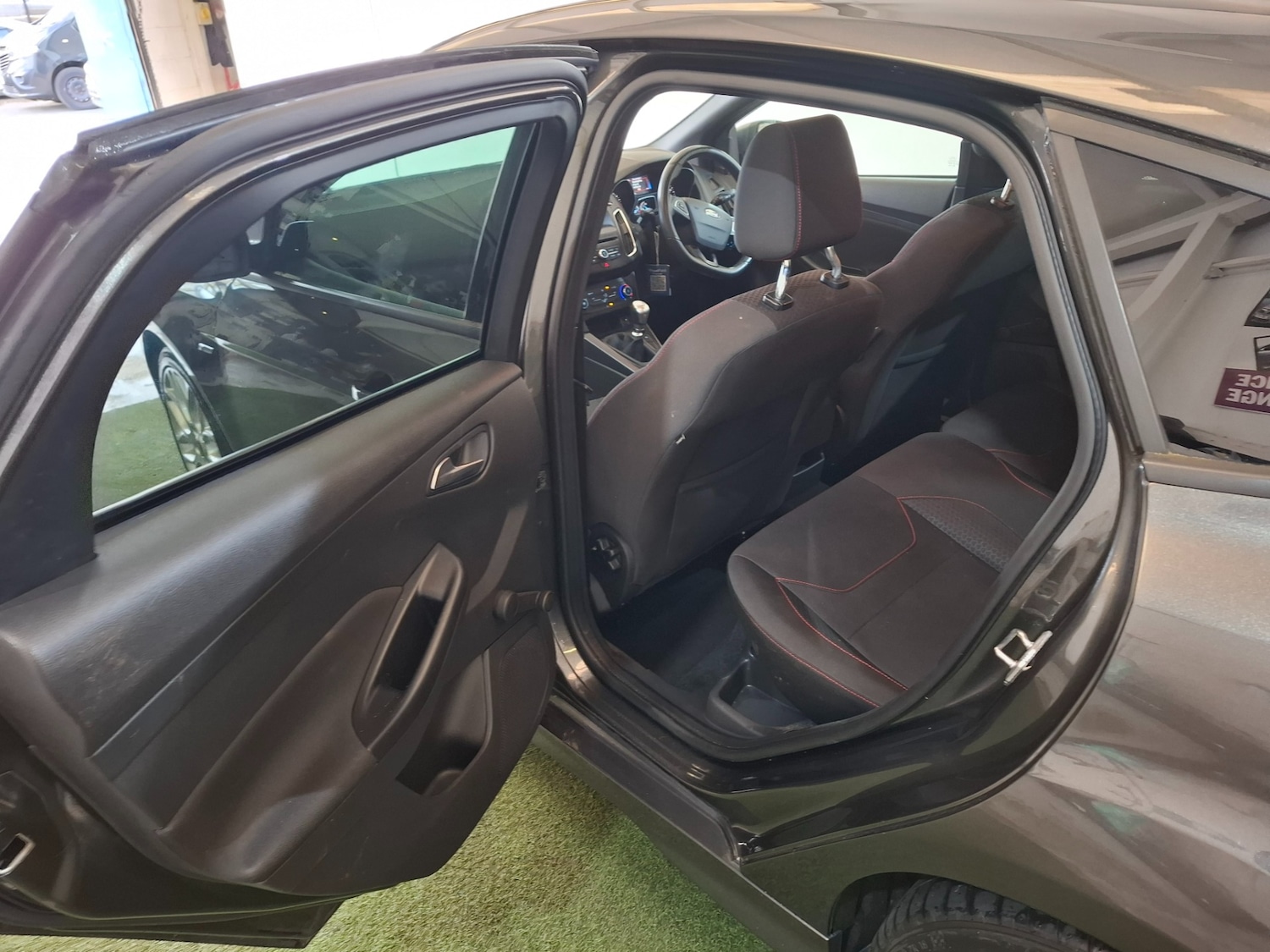 Used Ford Focus 2017 for sale - 77720863: Photo 11