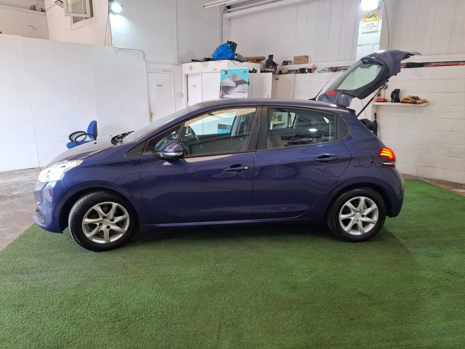 Vehicle 29