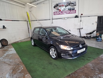 Used Volkswagen Golf 2016 for sale - 77207505: Photo