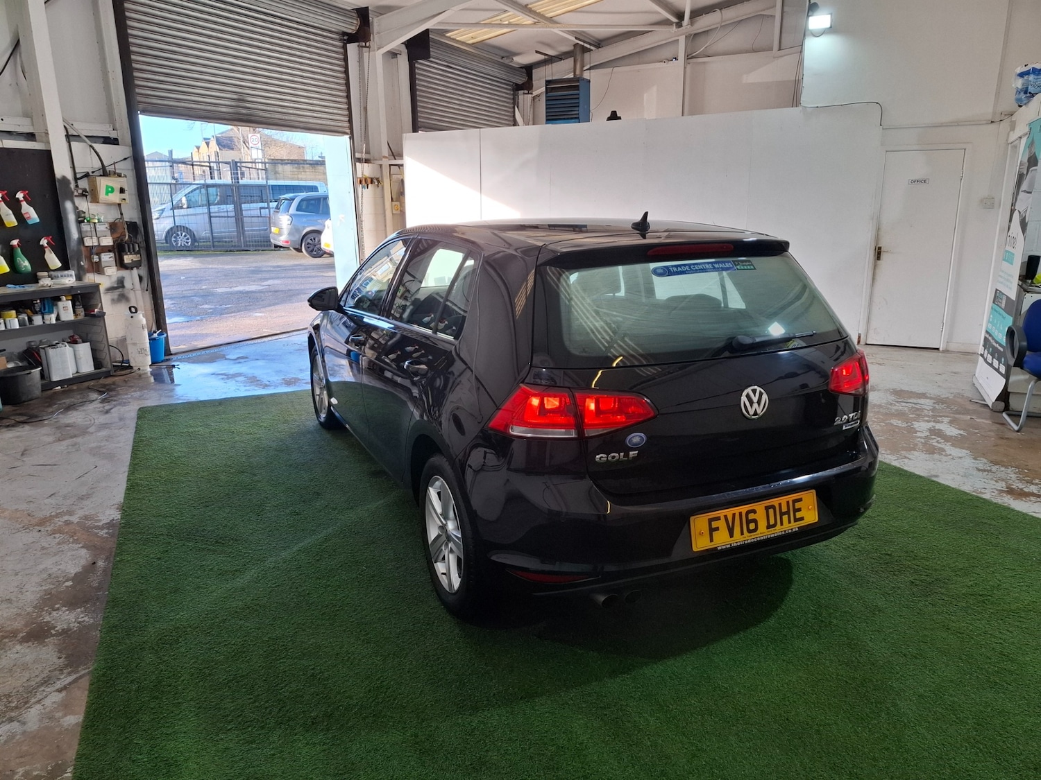 Used Volkswagen Golf 2016 for sale - 77207505: Photo 3