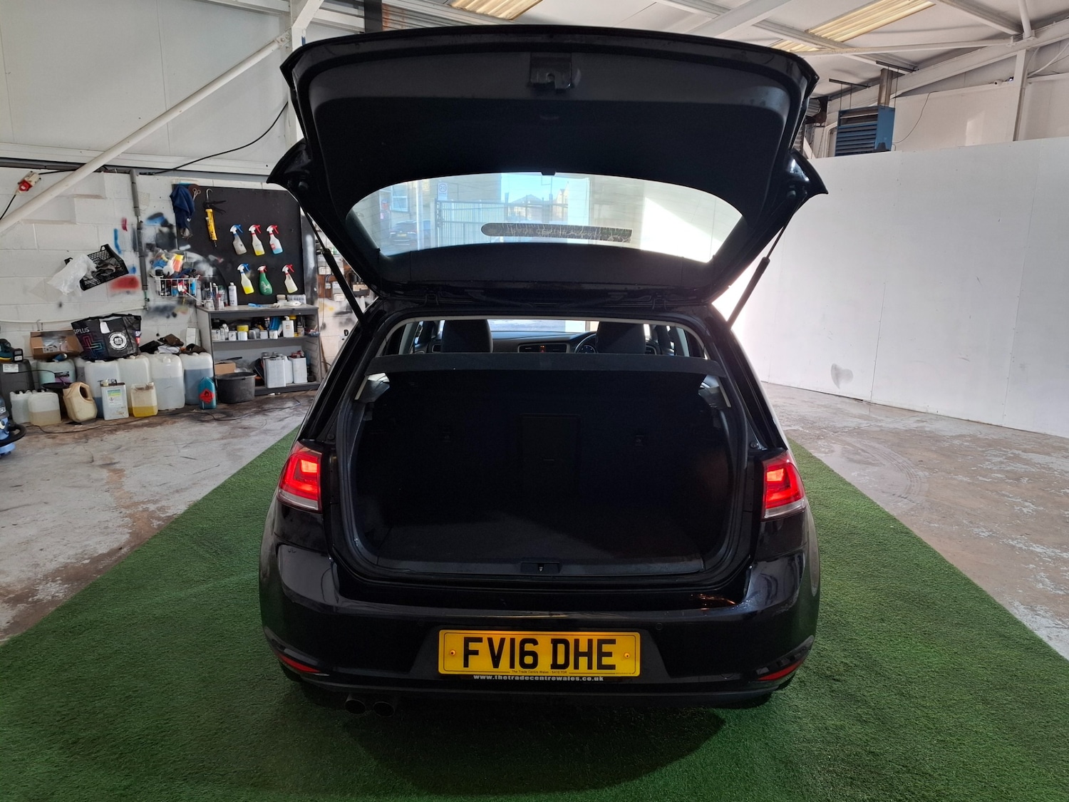 Used Volkswagen Golf 2016 for sale - 77207505: Photo 9