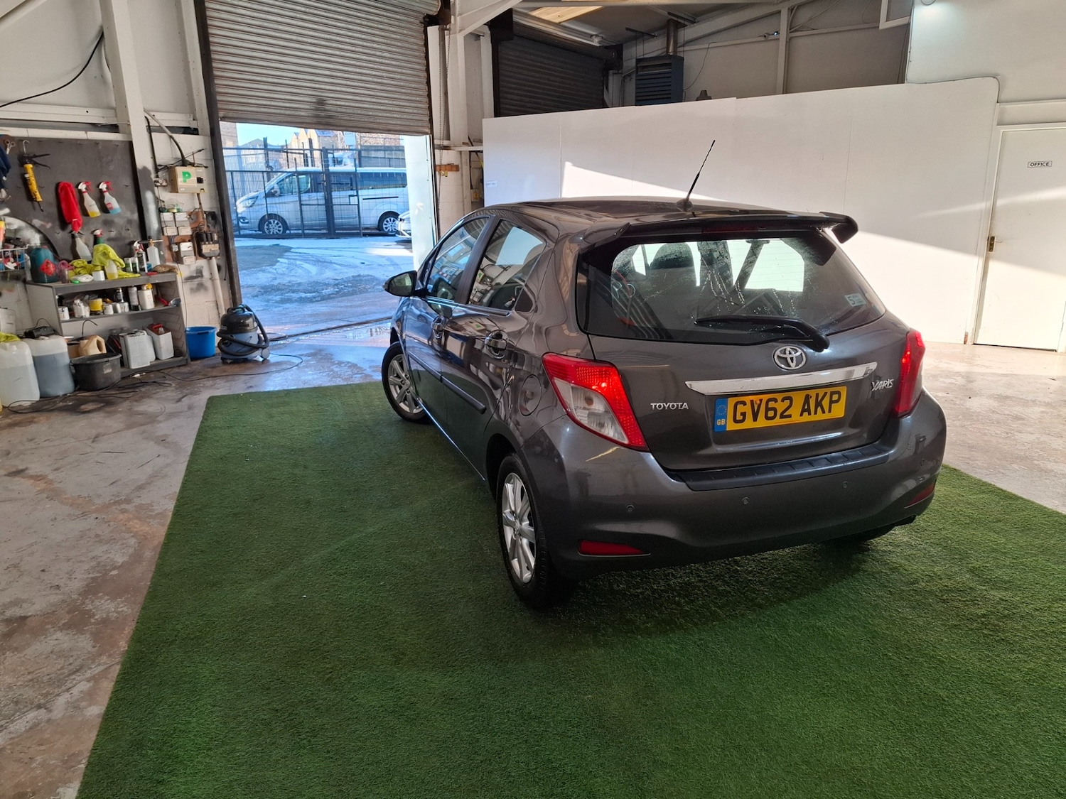 Used Toyota Yaris 2013 for sale - 77104711: Photo 10