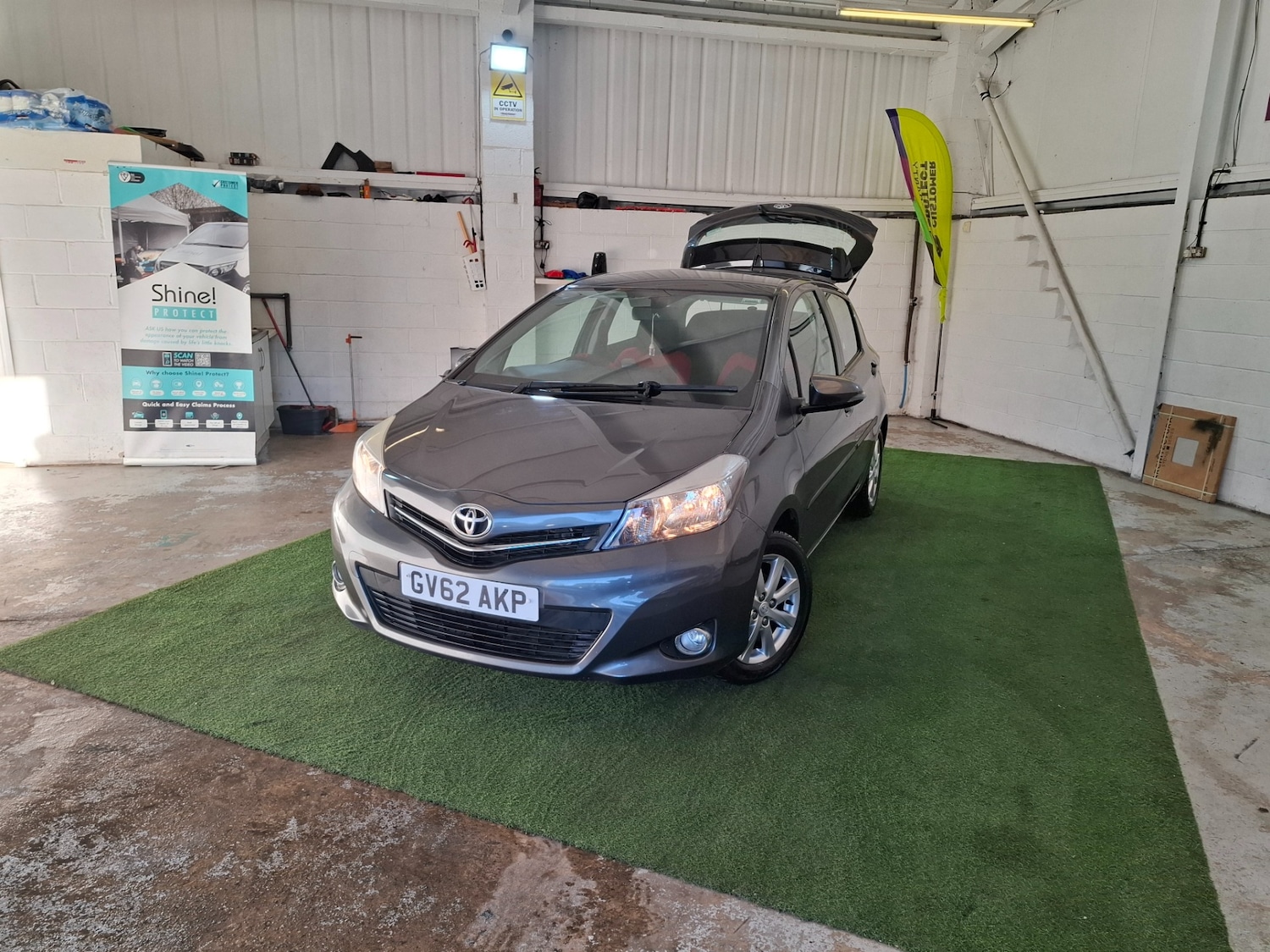 Used Toyota Yaris 2013 for sale - 77104711: Photo 12