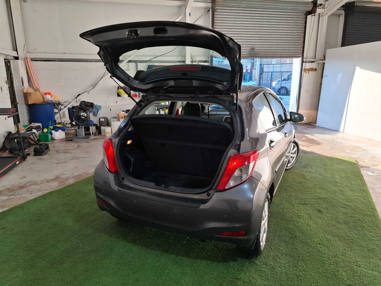 Used Toyota Yaris 2013 for sale - 77104711: Photo 14