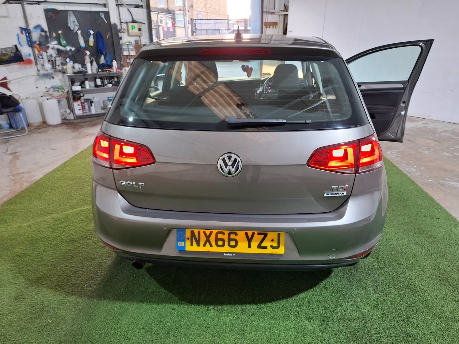 Vehicle 19