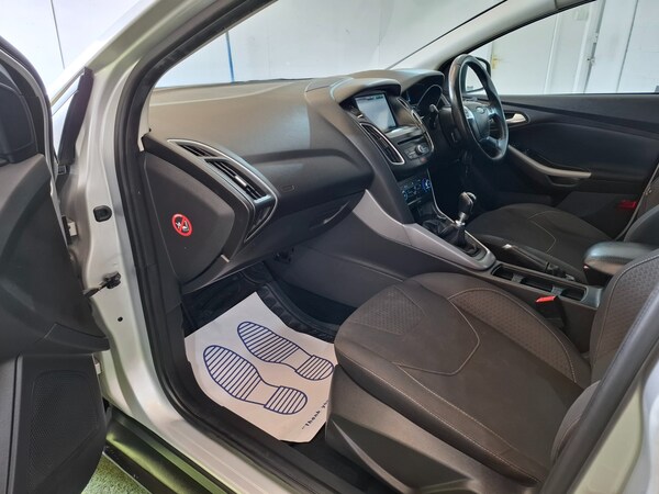 Used Ford Focus 2015 for sale - 74956670: Photo 7
