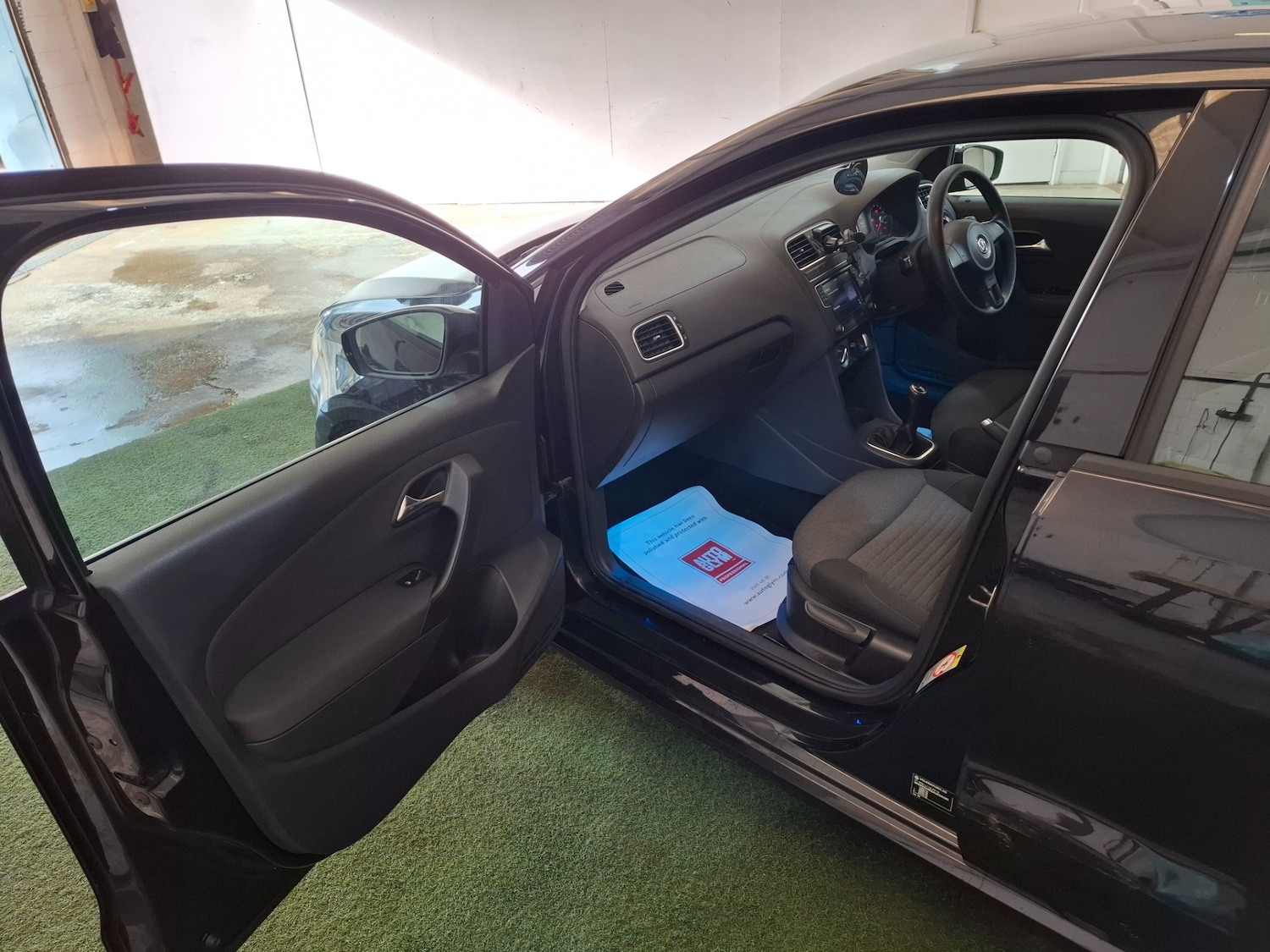 Used Volkswagen Polo 2010 for sale - 77720574: Photo 12