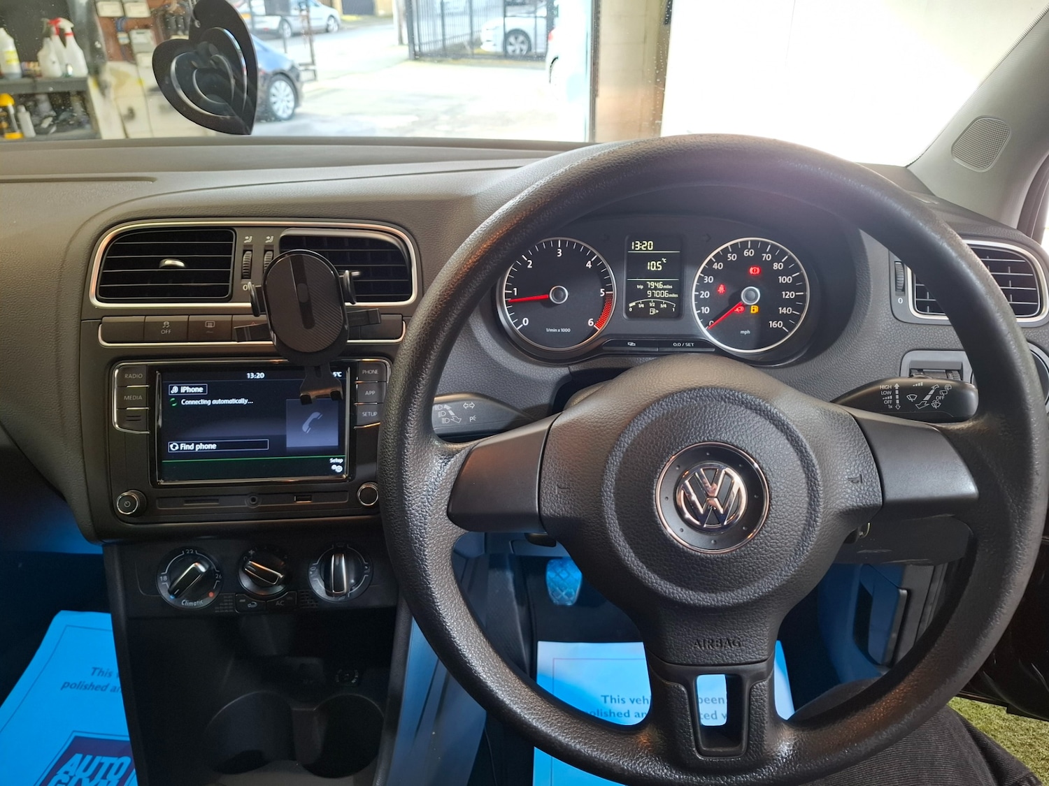 Used Volkswagen Polo 2010 for sale - 77720574: Photo 16