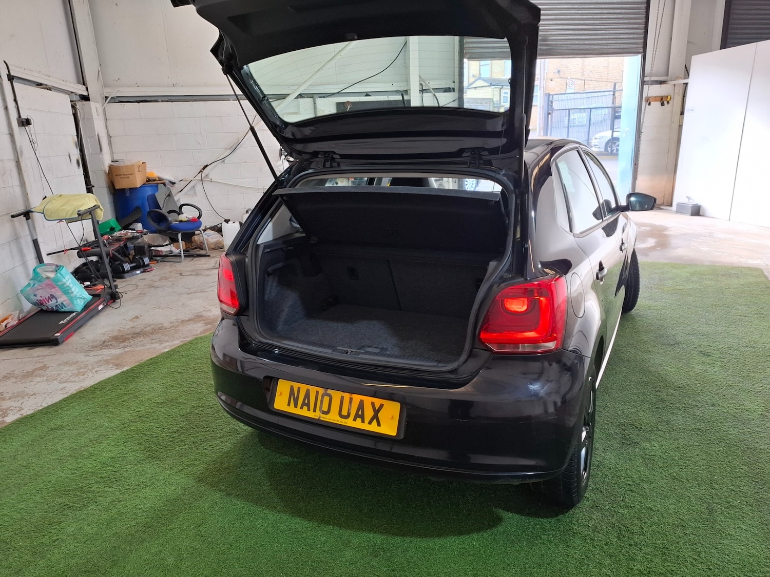 Used Volkswagen Polo 2010 for sale - 77720574: Photo 26