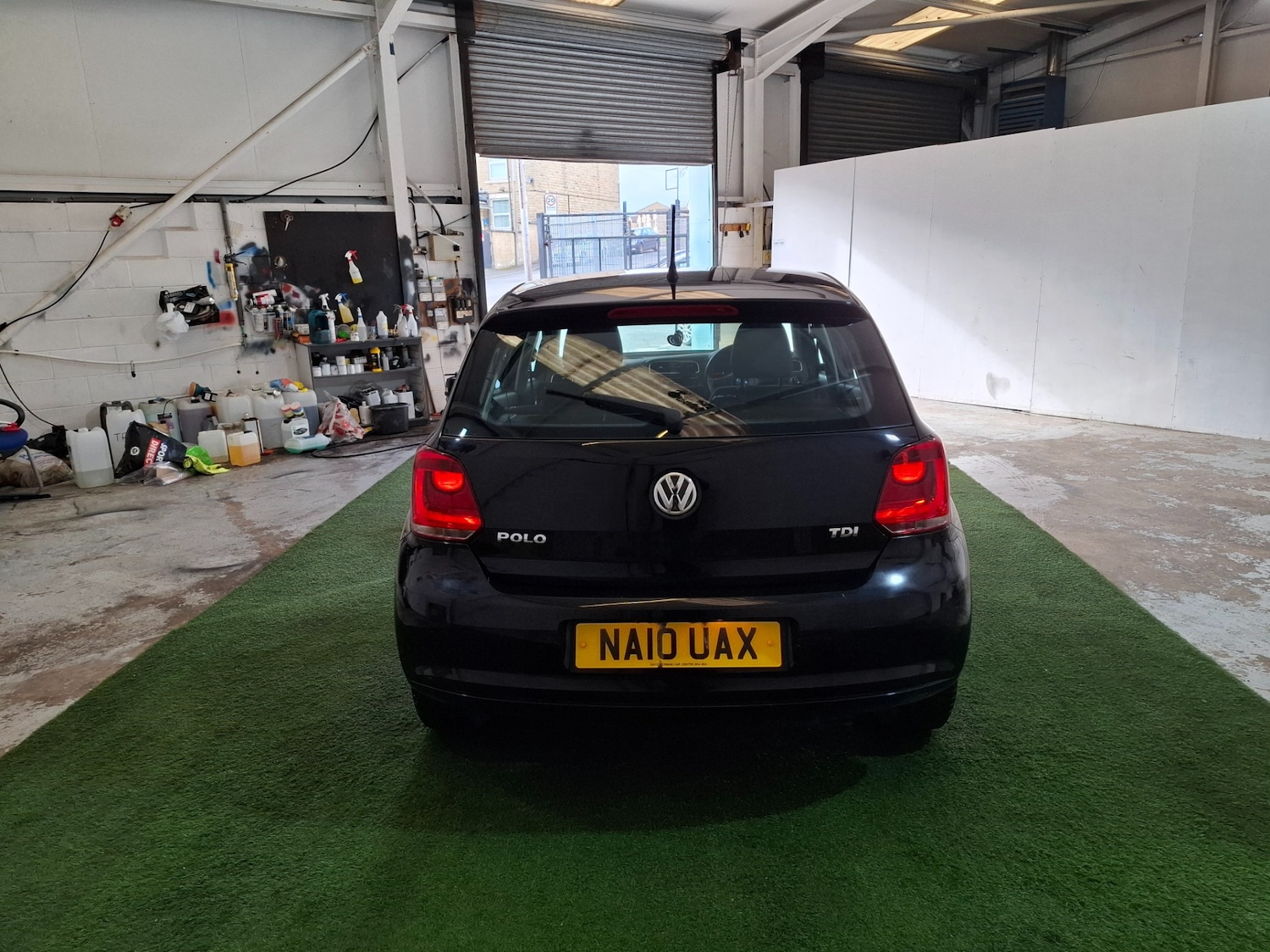 Used Volkswagen Polo 2010 for sale - 77720574: Photo 8