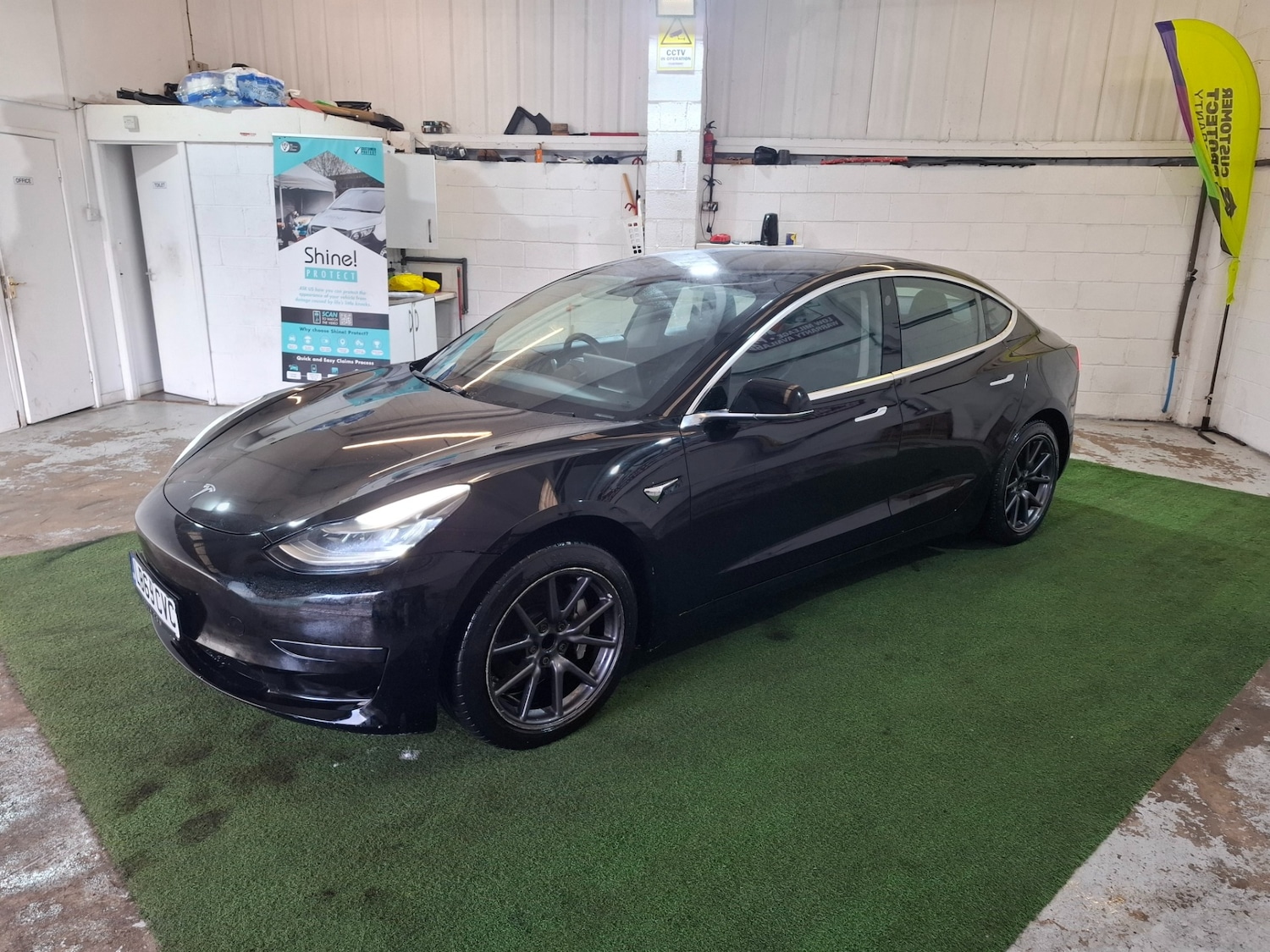 Used Tesla Model 3 2019 for sale - 77172708: Photo 2