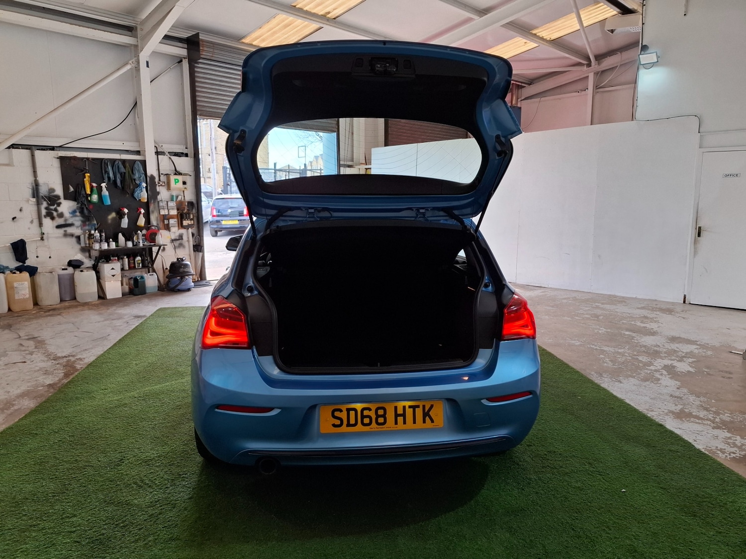 Vehicle 6