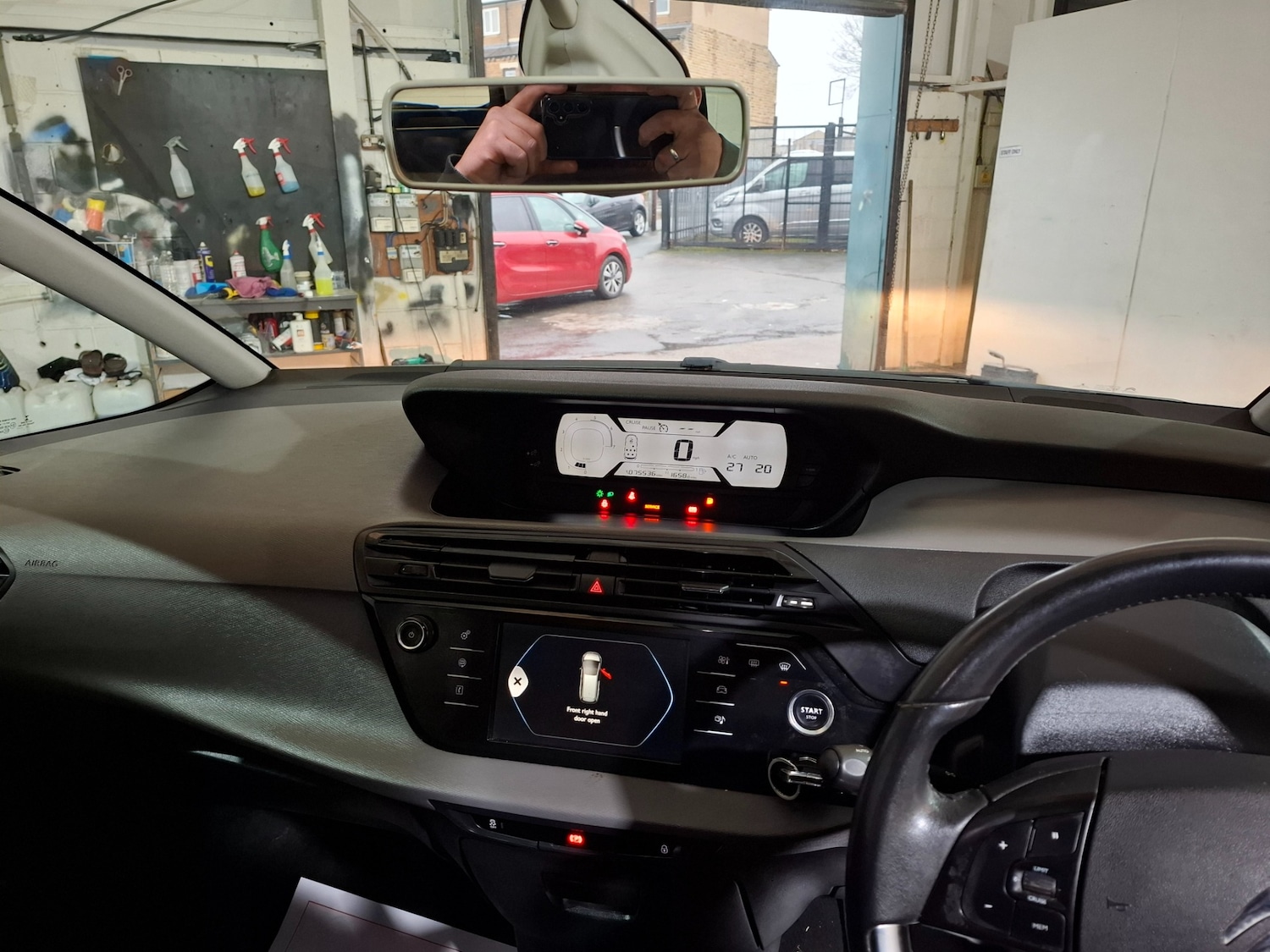 Used Citroen C4 Grand Picasso 2015 for sale - 77285978: Photo 23