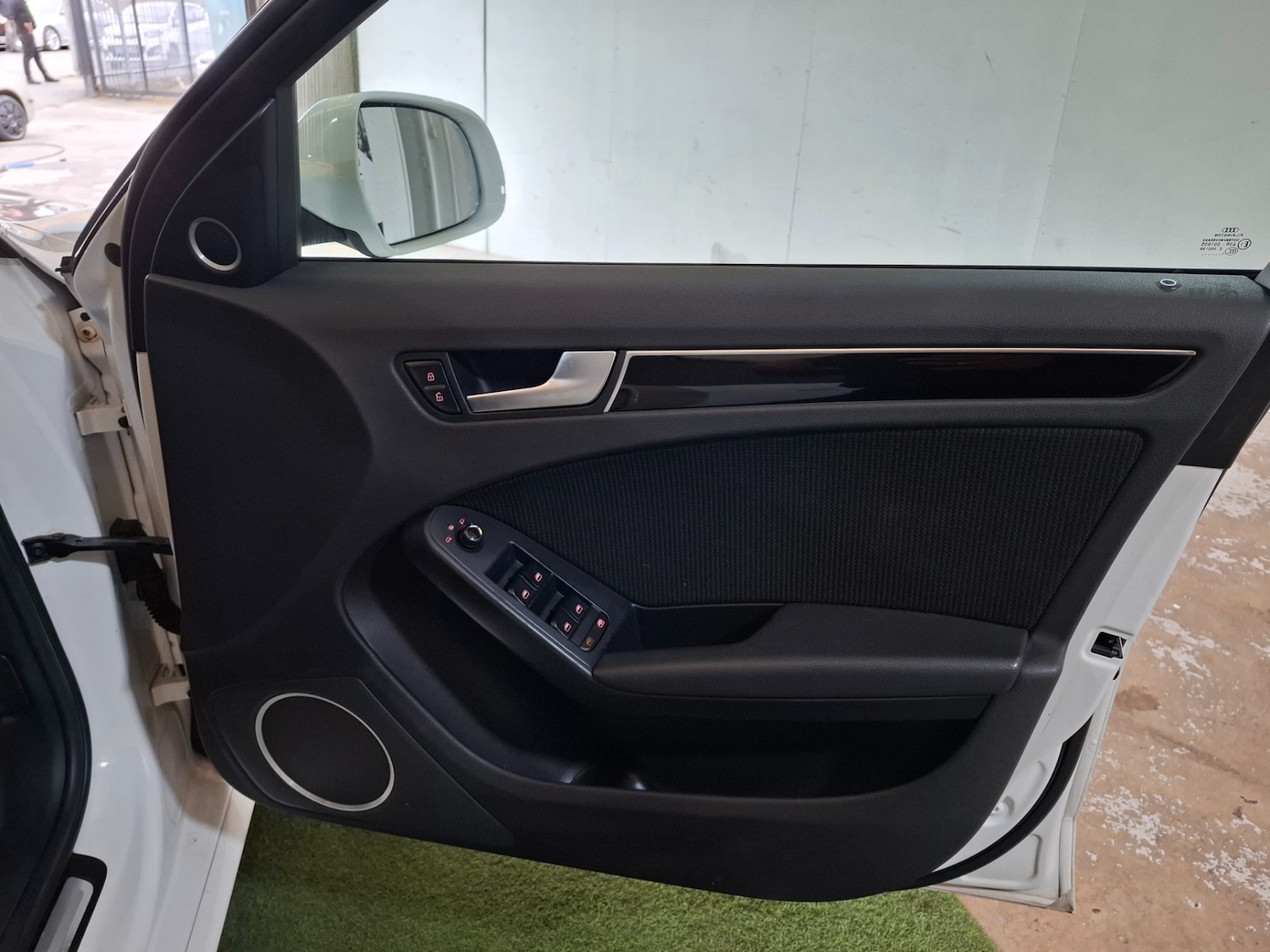 Used Audi A4 2012 for sale - 77846535: Photo 16