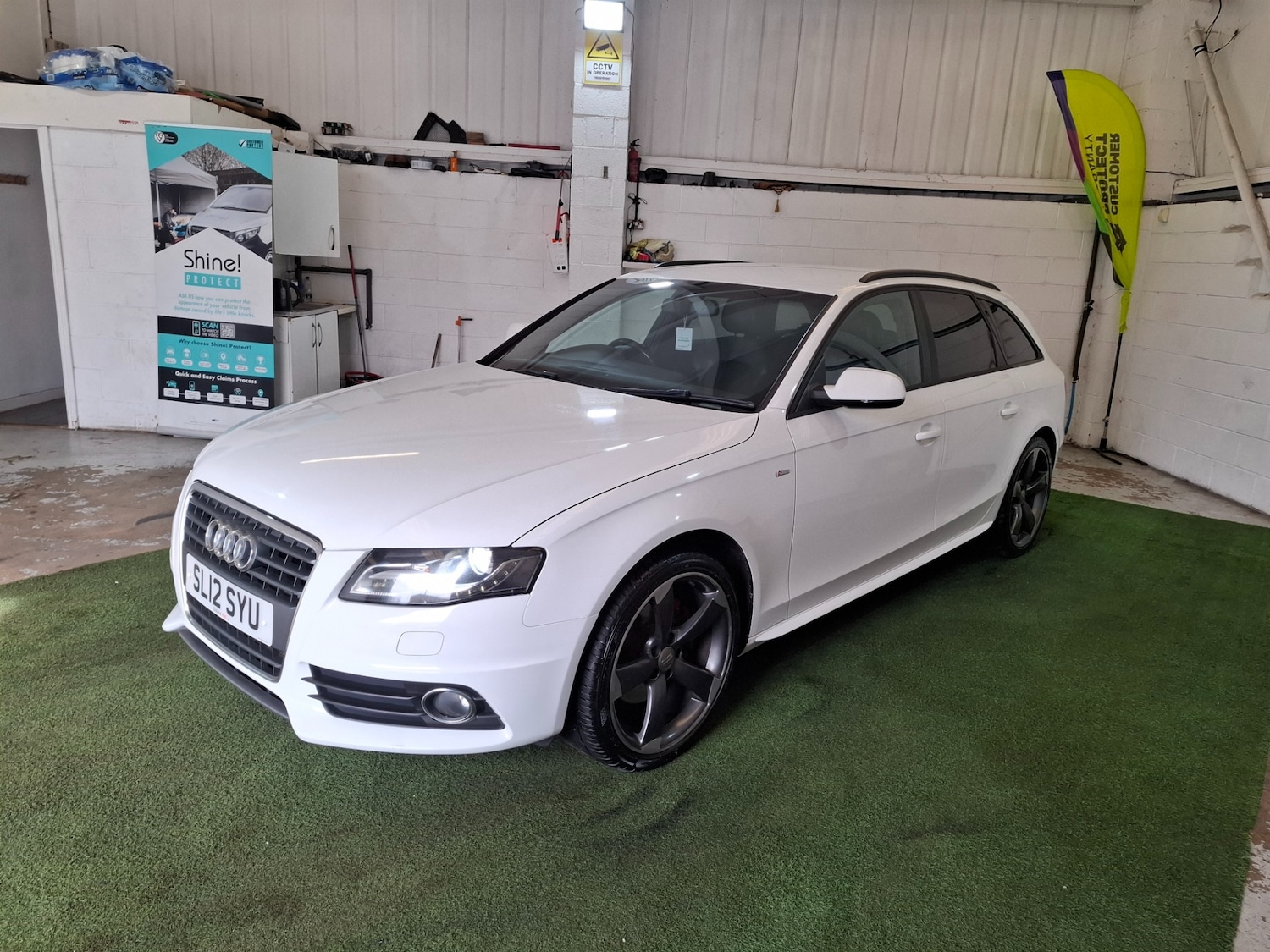 Used Audi A4 2012 for sale - 77846535: Photo 2