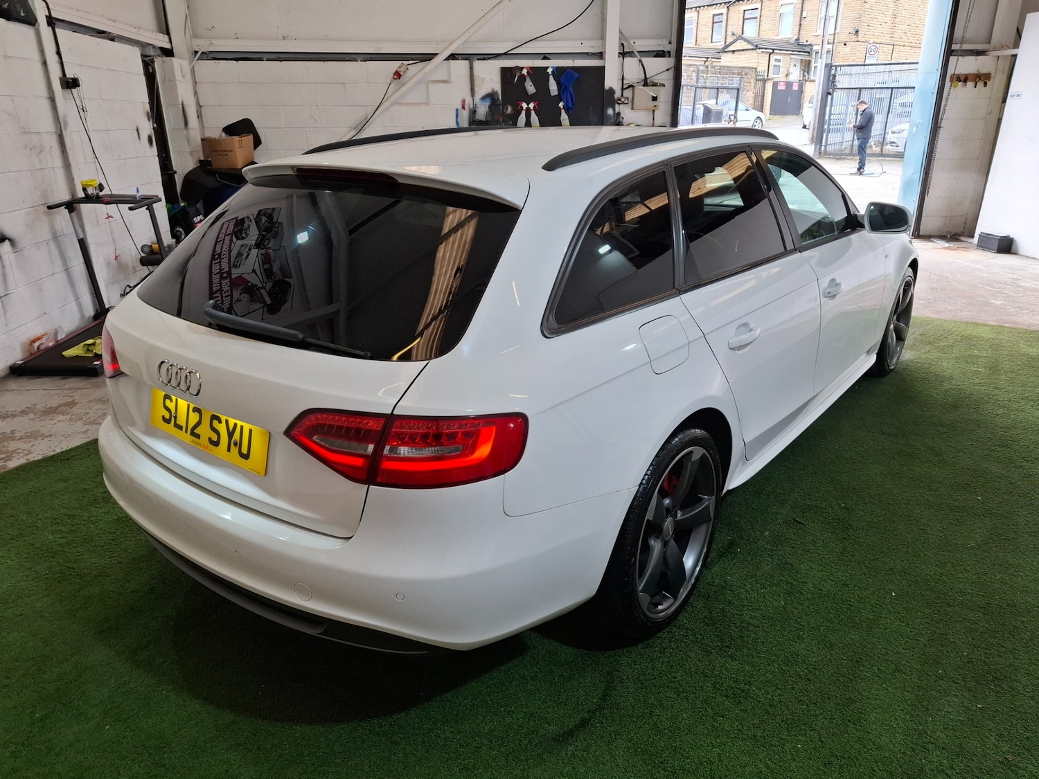 Used Audi A4 2012 for sale - 77846535: Photo 3