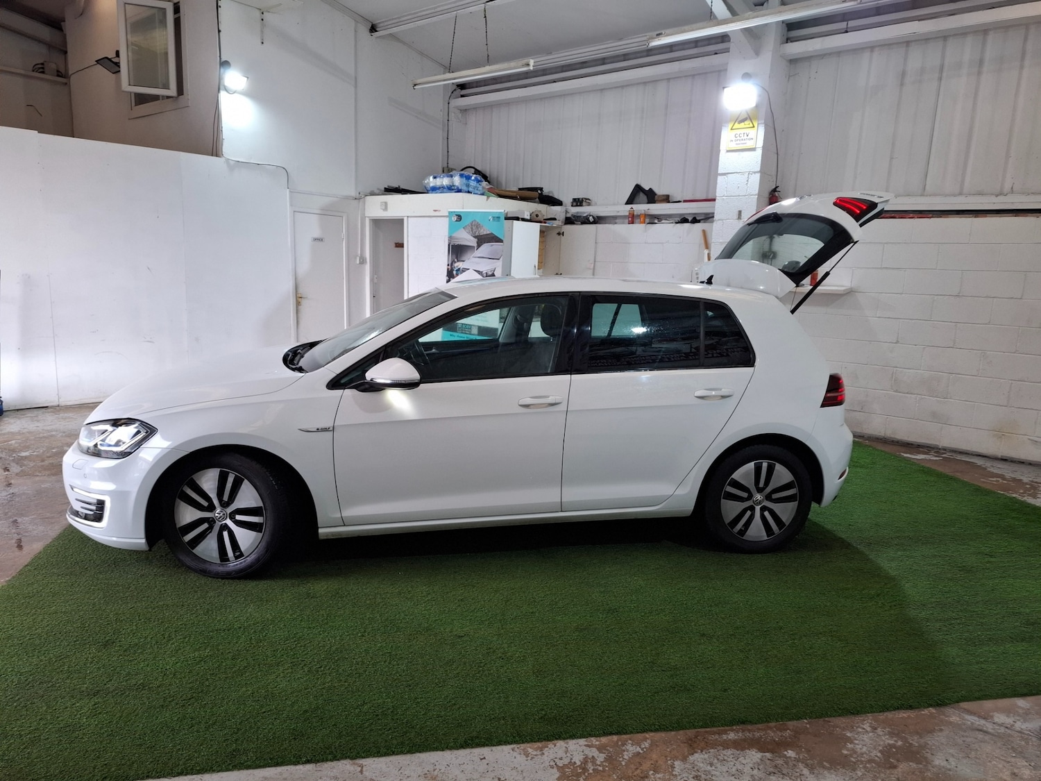 Used Volkswagen Golf 2019 for sale - 76547710: Photo 15
