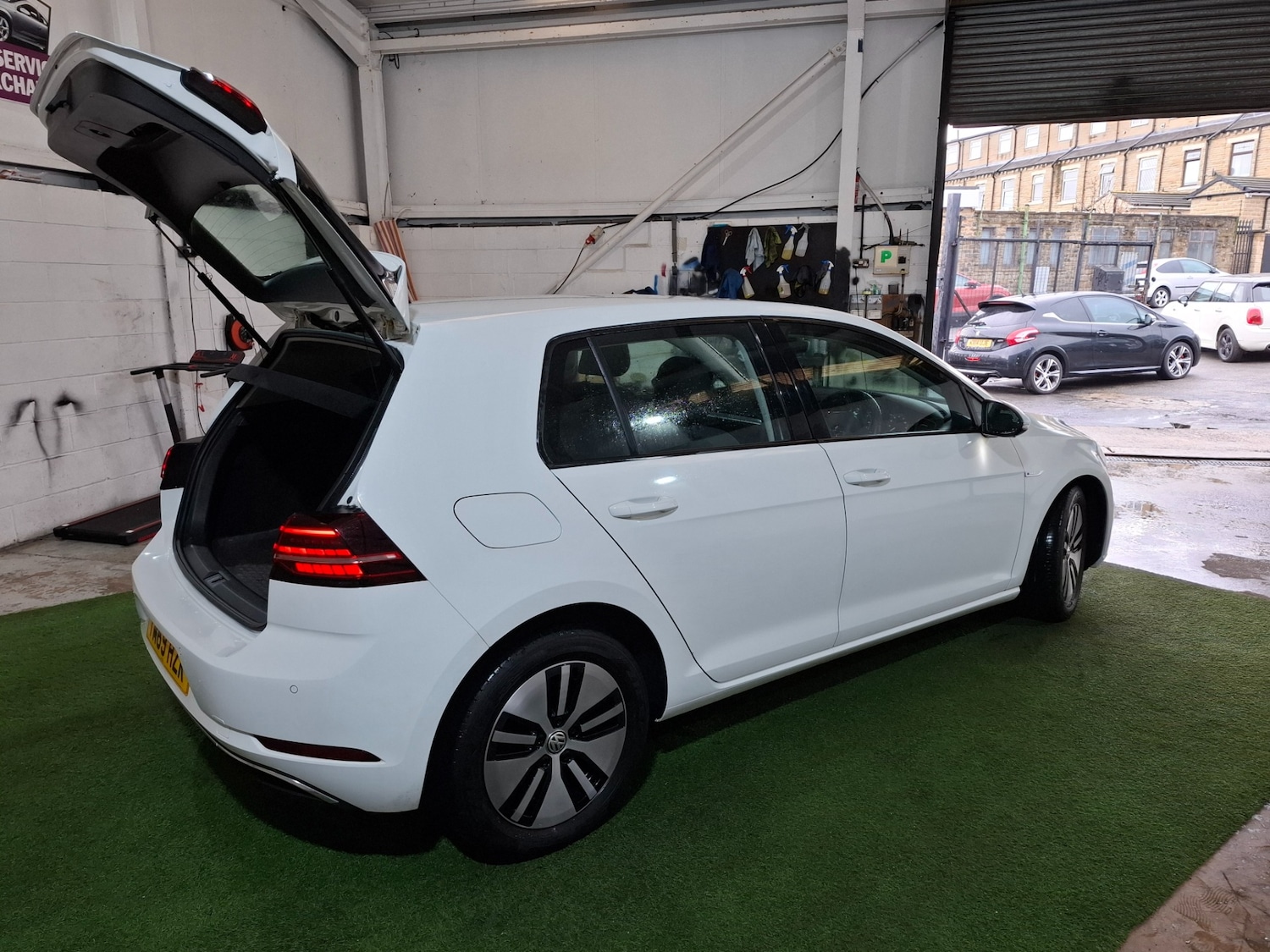 Used Volkswagen Golf 2019 for sale - 76547710: Photo 18