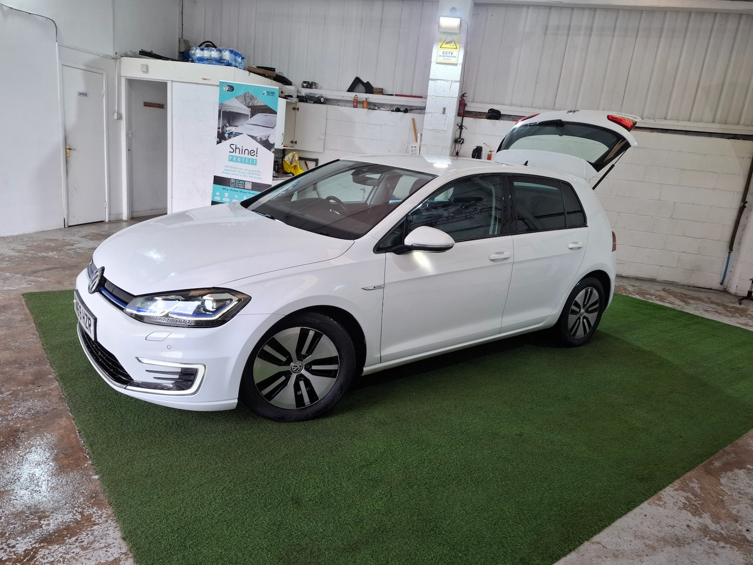 Used Volkswagen Golf 2019 for sale - 76547710: Photo 25