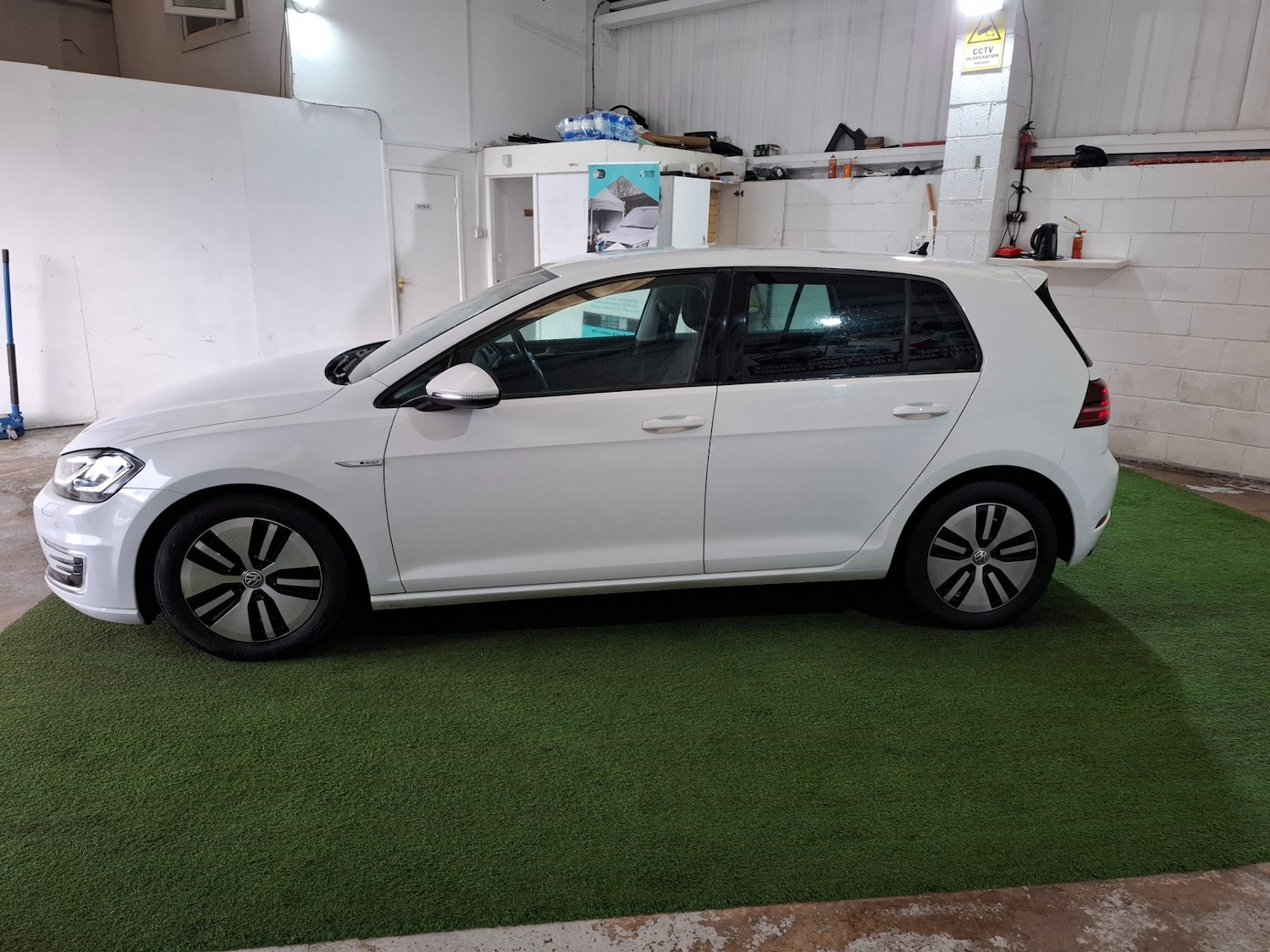 Used Volkswagen Golf 2019 for sale - 76547710: Photo 37