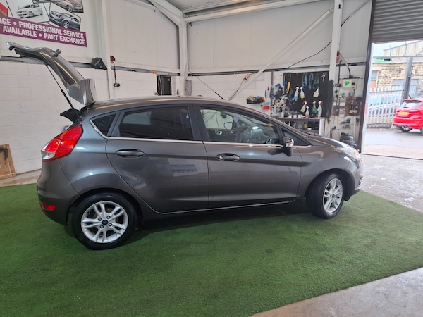 Used Ford Fiesta 2017 for sale - 75120902: Photo 25