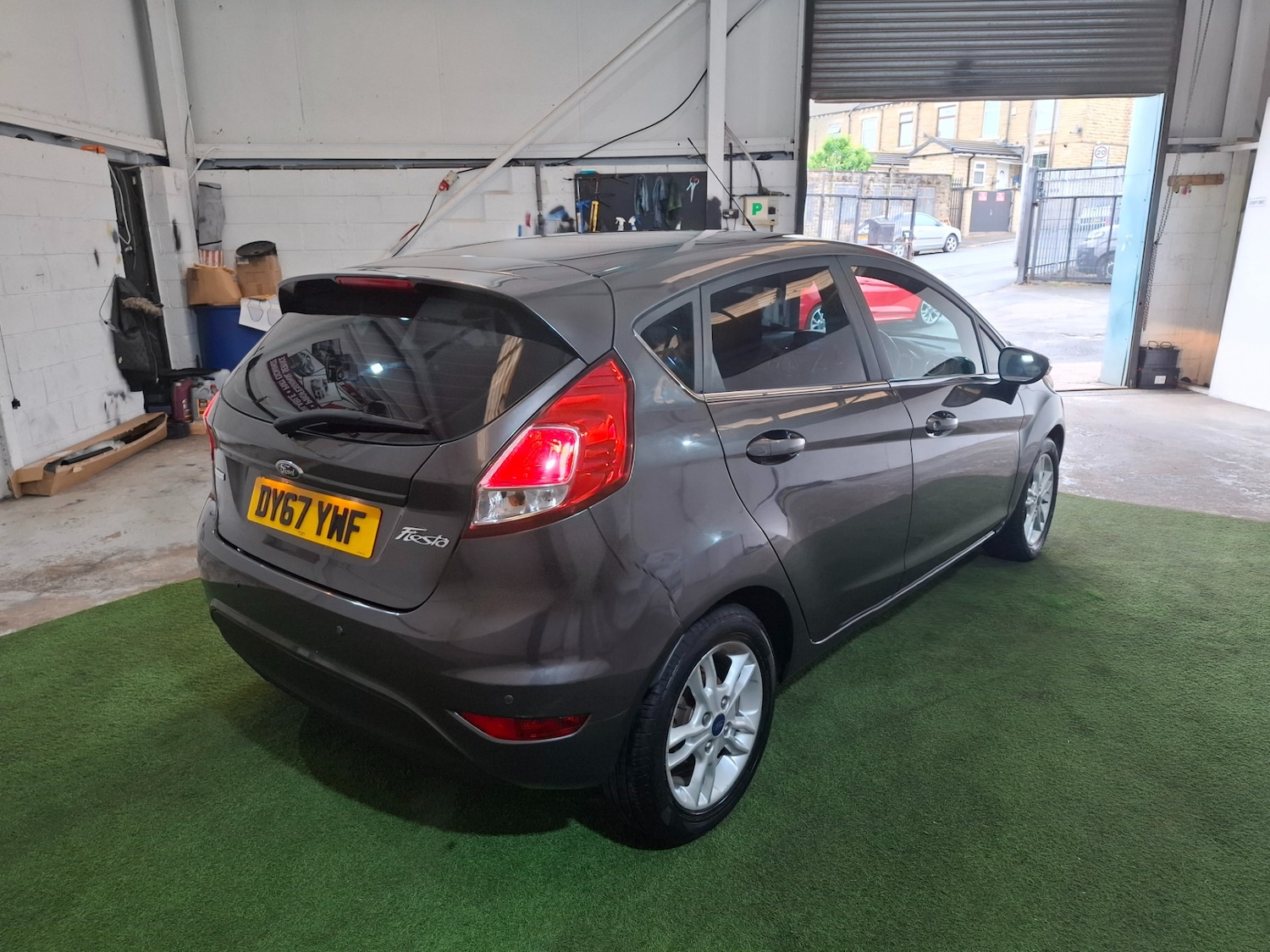 Vehicle 29