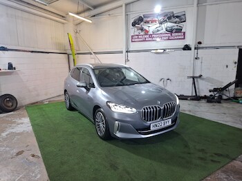 2022 (22) - 220i MHT Luxury 5dr DCT