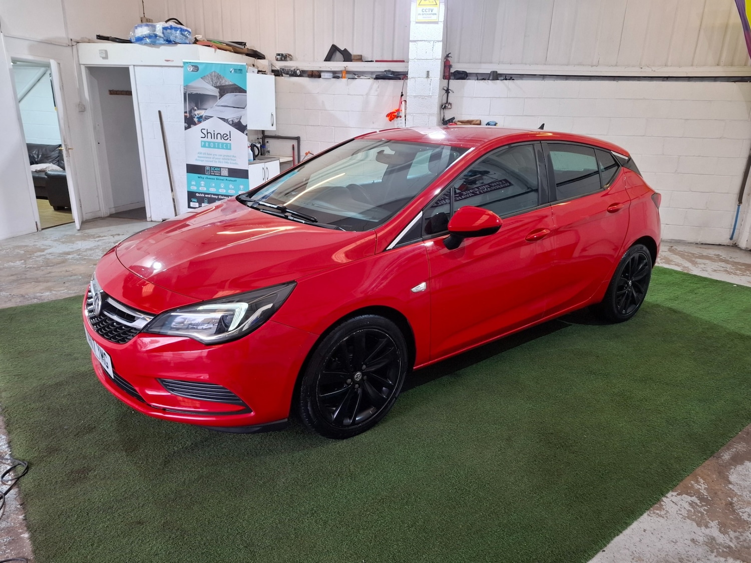 Used Vauxhall Astra 2017 for sale - 77595743: Photo 2