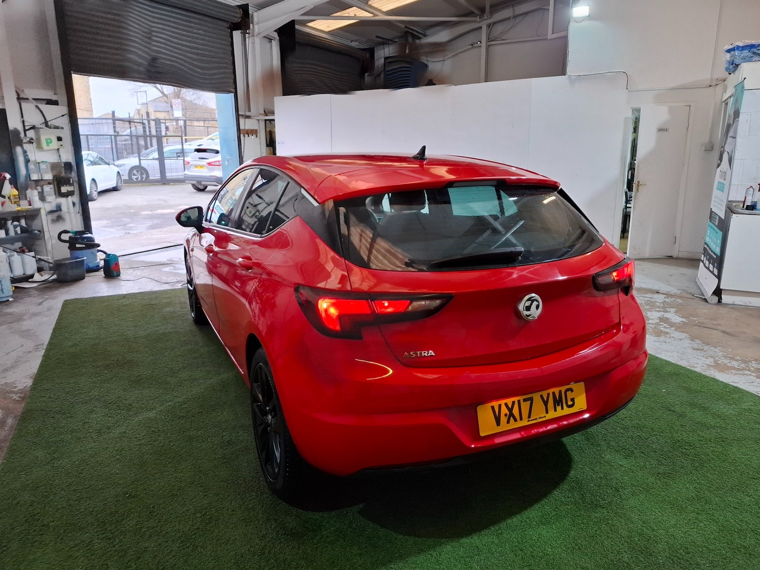 Used Vauxhall Astra 2017 for sale - 77595743: Photo 4