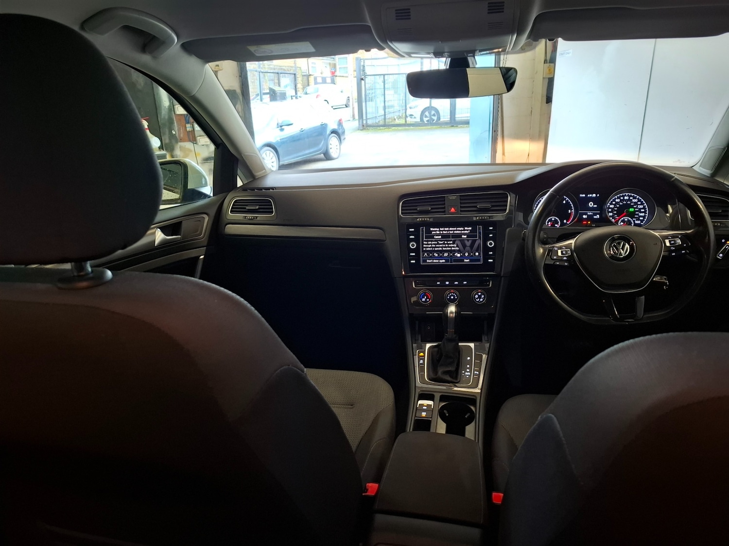 Used Volkswagen Golf 2018 for sale - 77530381: Photo 11