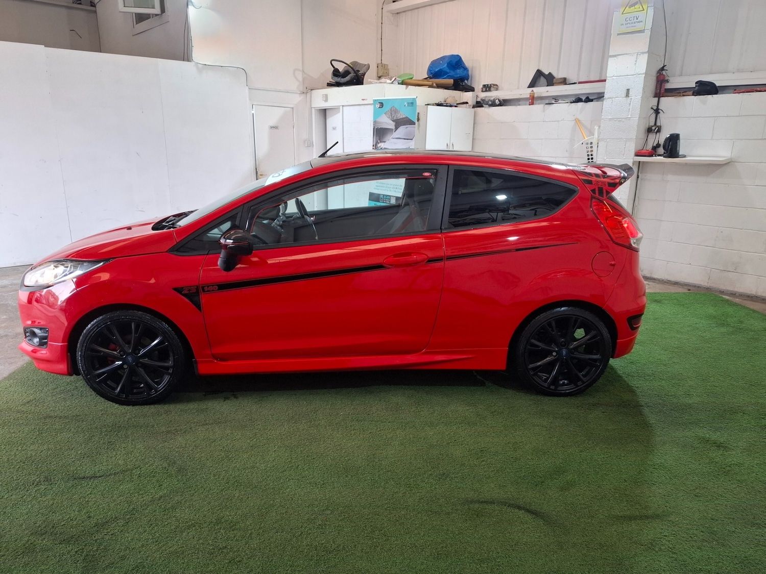 Used Ford Fiesta 2015 for sale - 76314110: Photo 15