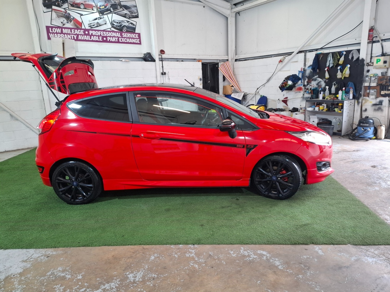 Used Ford Fiesta 2015 for sale - 76314110: Photo 27