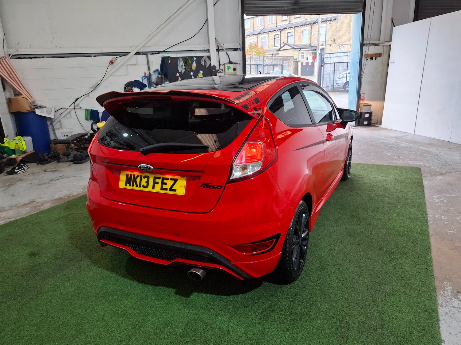 Used Ford Fiesta 2015 for sale - 76314110: Photo 3