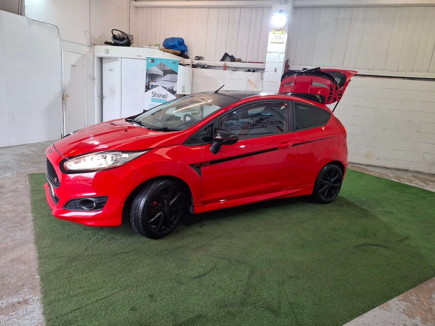 Used Ford Fiesta 2015 for sale - 76314110: Photo 36