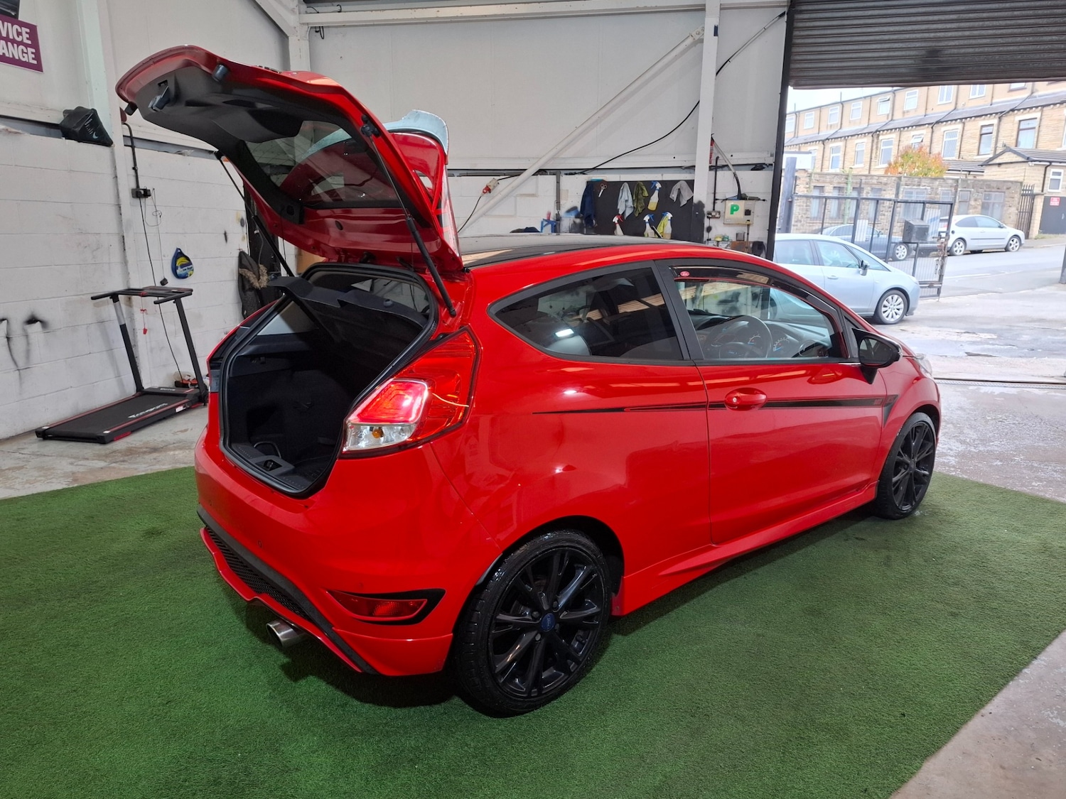 Used Ford Fiesta 2015 for sale - 76314110: Photo 41