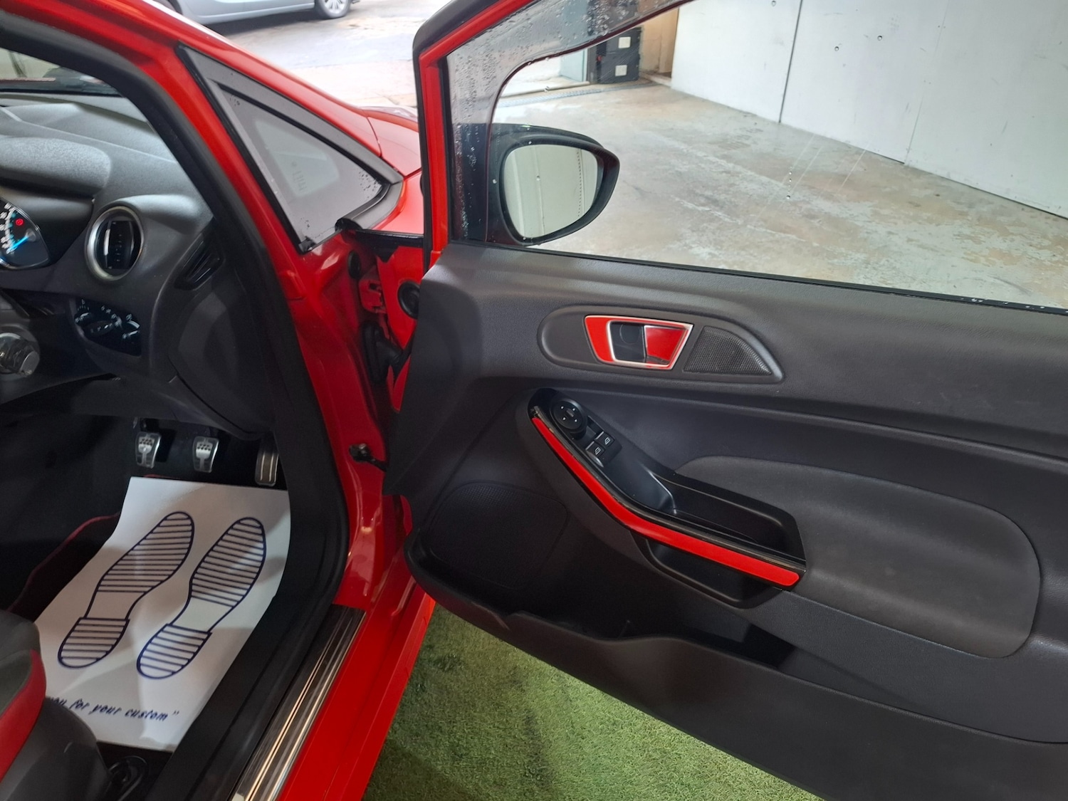 Used Ford Fiesta 2015 for sale - 76314110: Photo 9