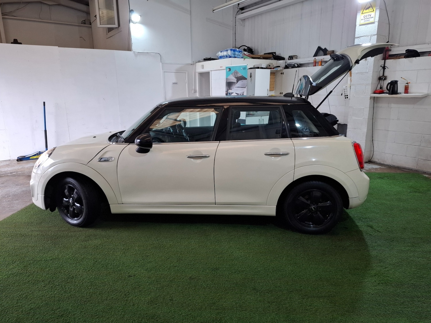 Used MINI Hatch 2015 for sale - 76547614: Photo 12