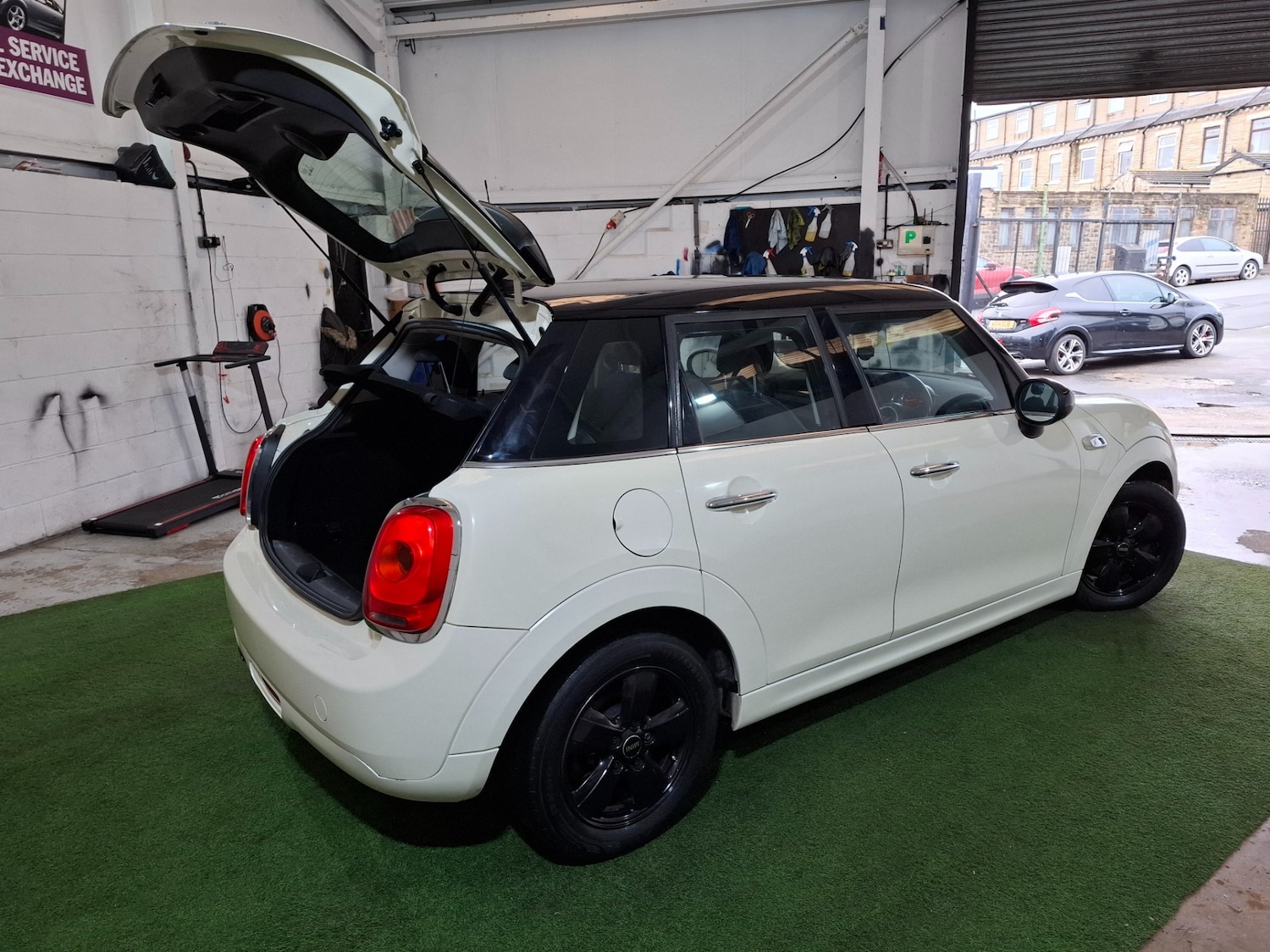 Used MINI Hatch 2015 for sale - 76547614: Photo 31