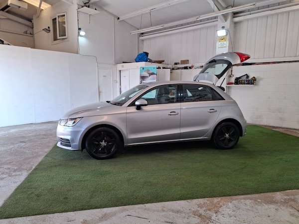 Used Audi A1 2017 for sale - 74260211: Photo 2