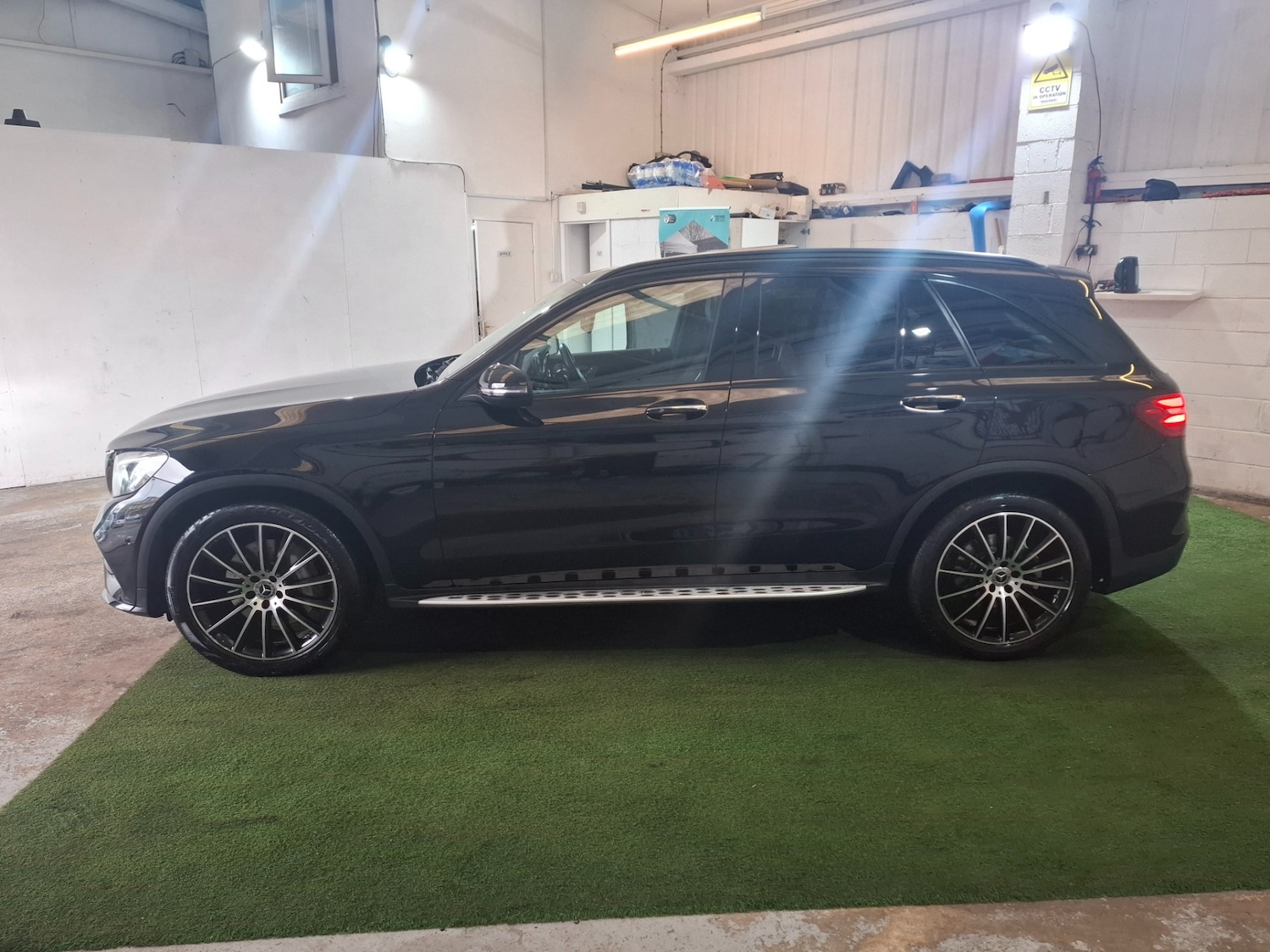 Used Mercedes-Benz GLC 2018 for sale - 76709701: Photo 17