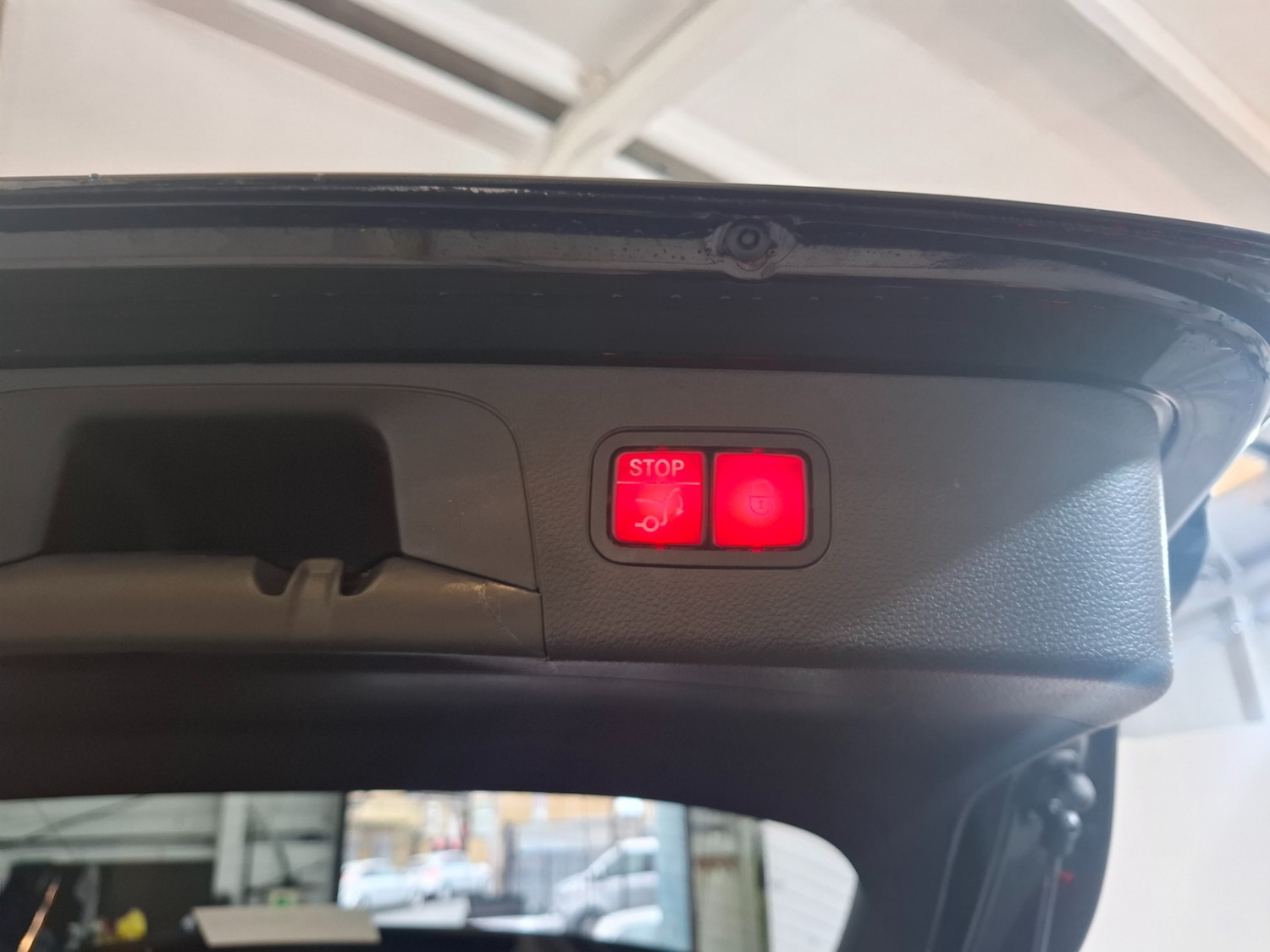 Used Mercedes-Benz GLC 2018 for sale - 76709701: Photo 22