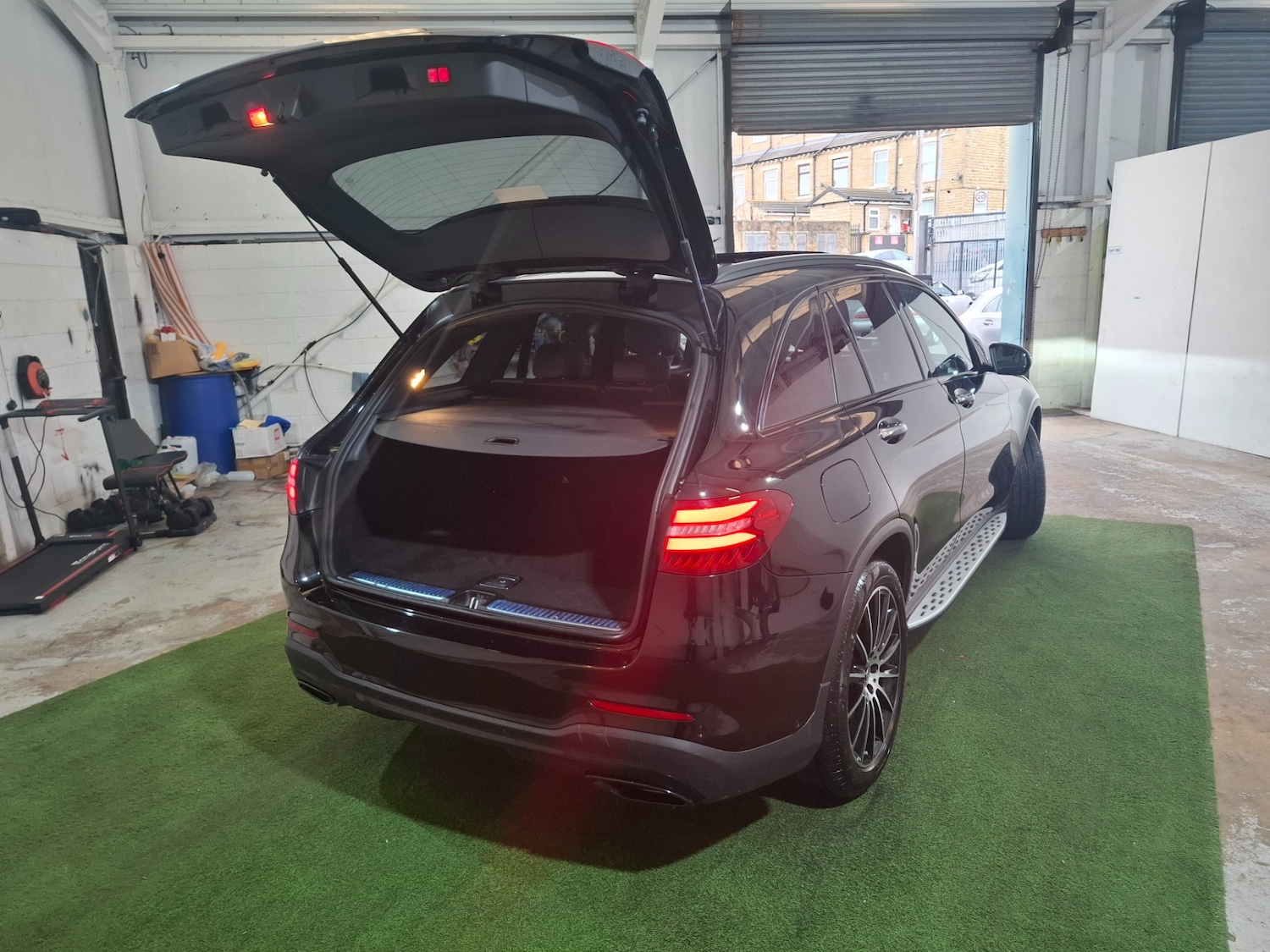 Used Mercedes-Benz GLC 2018 for sale - 76709701: Photo 33