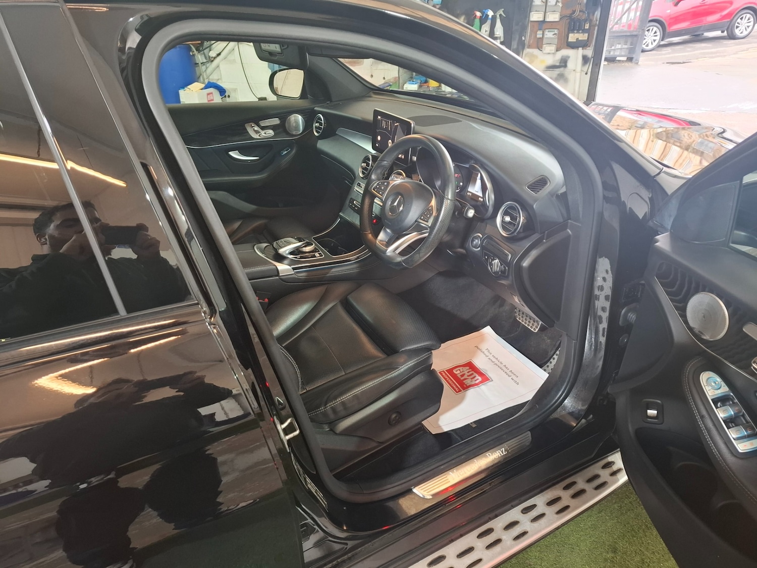 Used Mercedes-Benz GLC 2018 for sale - 76709701: Photo 9