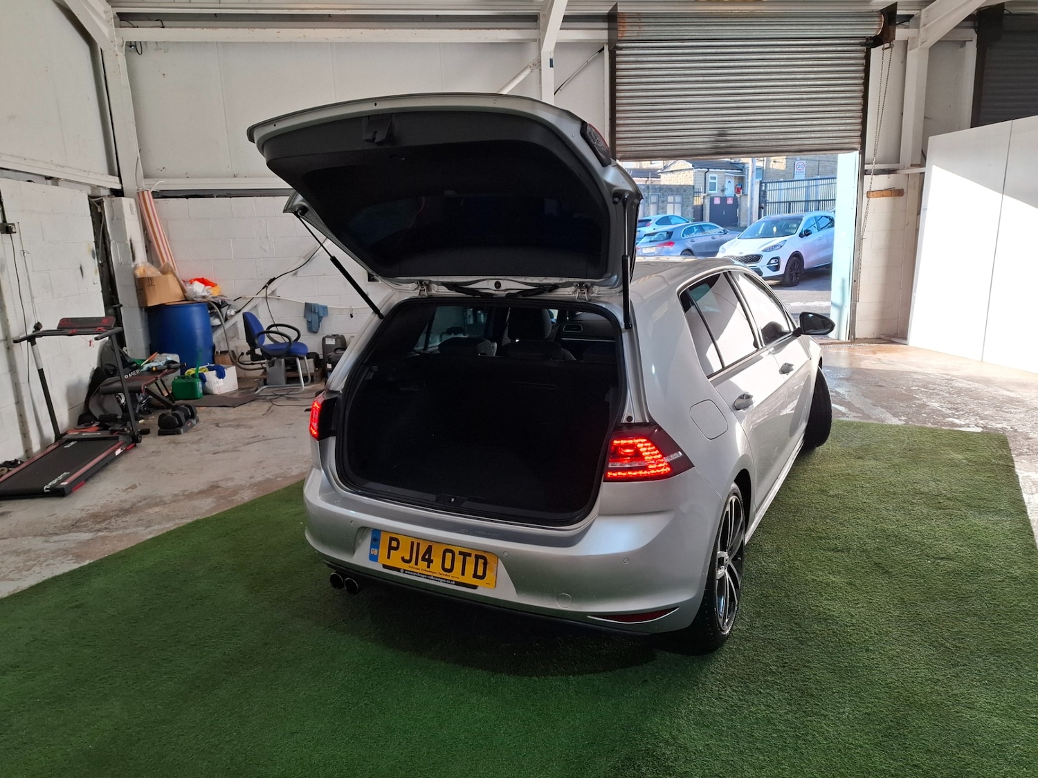 Used Volkswagen Golf 2014 for sale - 77094503: Photo 11