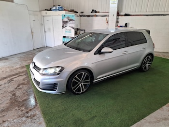 Used Volkswagen Golf 2014 for sale - 77094503: Photo