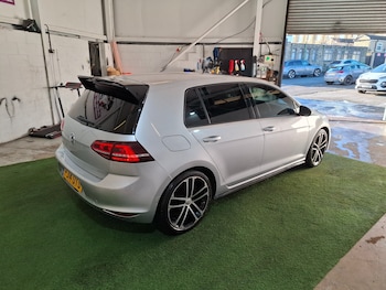 Used Volkswagen Golf 2014 for sale - 77094503: Photo