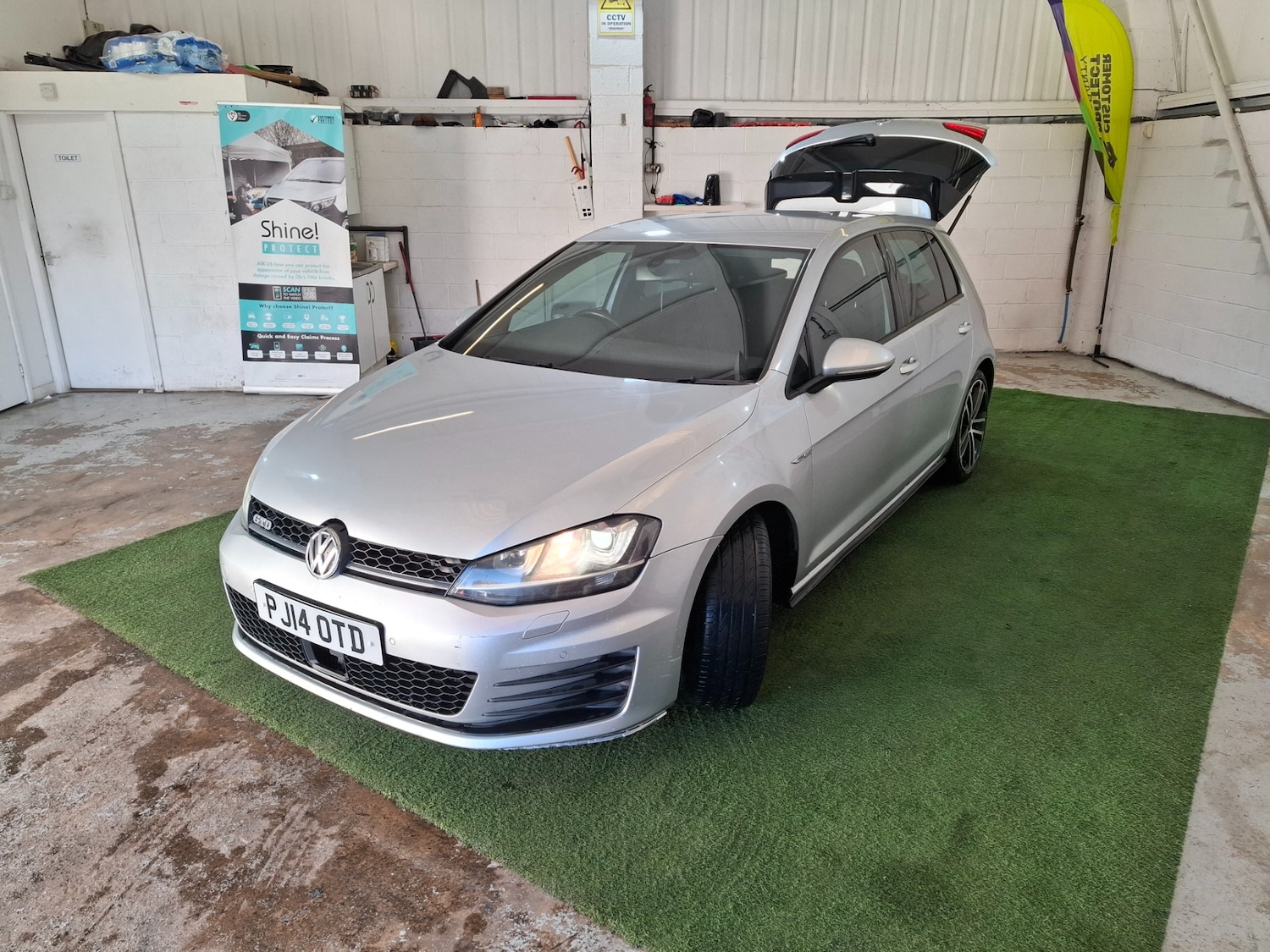Used Volkswagen Golf 2014 for sale - 77094503: Photo 9